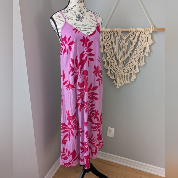 Old navy dress Pink Purple Floral Maxi - Picture 4 of 6